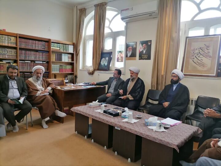 ضرورت عضویت مدیران کانون‌ها در «قرارگاه مسجد» و «شورای فرهنگ عمومی» / کانون‌ها ظرفیت بی‌پایان جوانان جهادی هستند