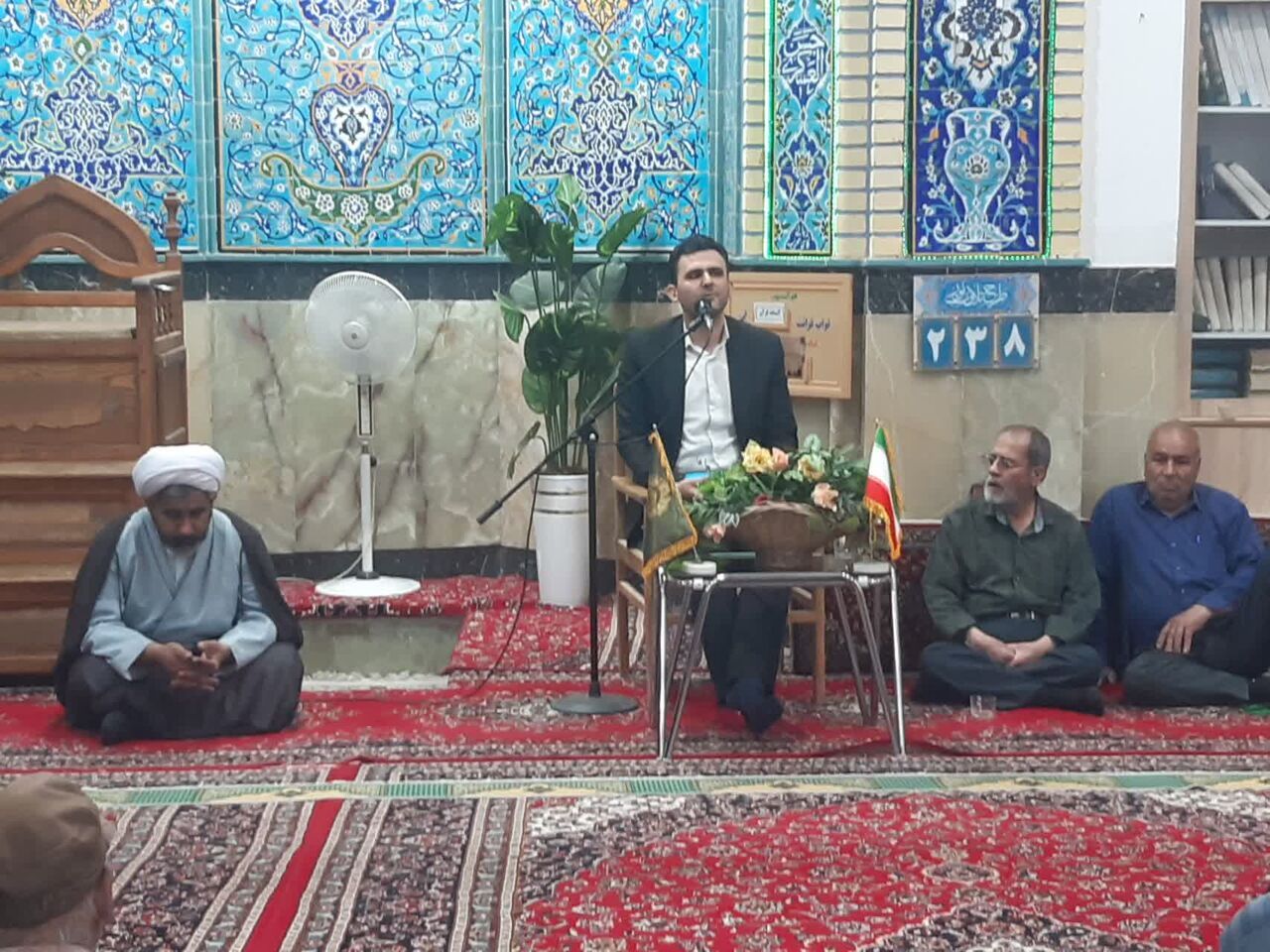 مسجد حضرت اباالفضل(ع) دهنو آران و بیدگل، میزبان گفتوگوی صمیمی تأمین اجتماعی با بیمهشدگان و بازنشستگان