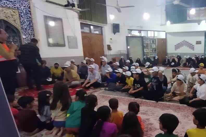 آموزش ایمنی تردد به ۱۵۰ شهروند مینودشتی در مسجد جامع قلمی