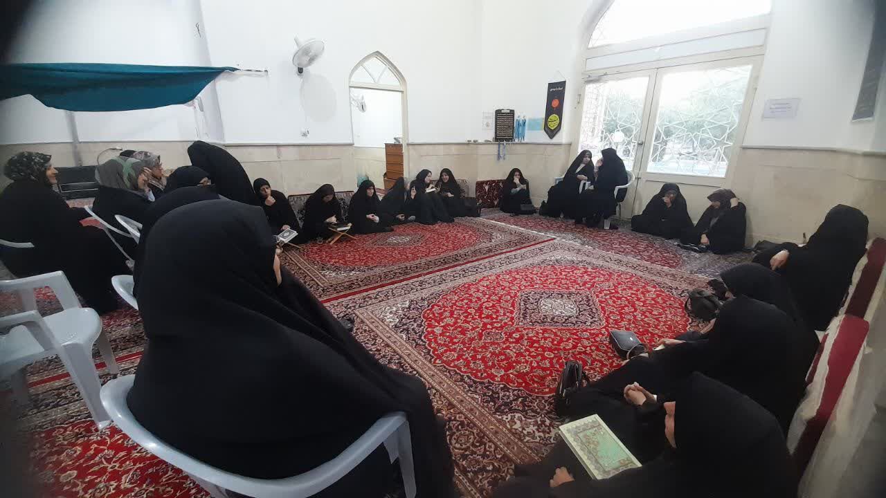 «شنبه‌های آسمانی» در نوش‌آباد؛ تداوم ۱۸ سال عطر تفسیر قرآن در «مؤسسه موعود»
