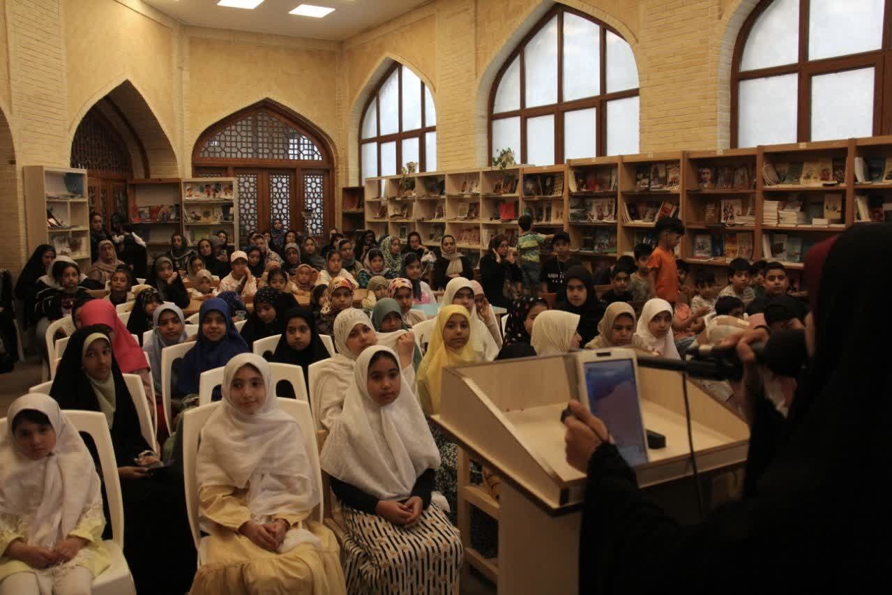 آموزش مصرف بهینه انرژی به کودکان و نوجوانان مسجد جامع گلشن