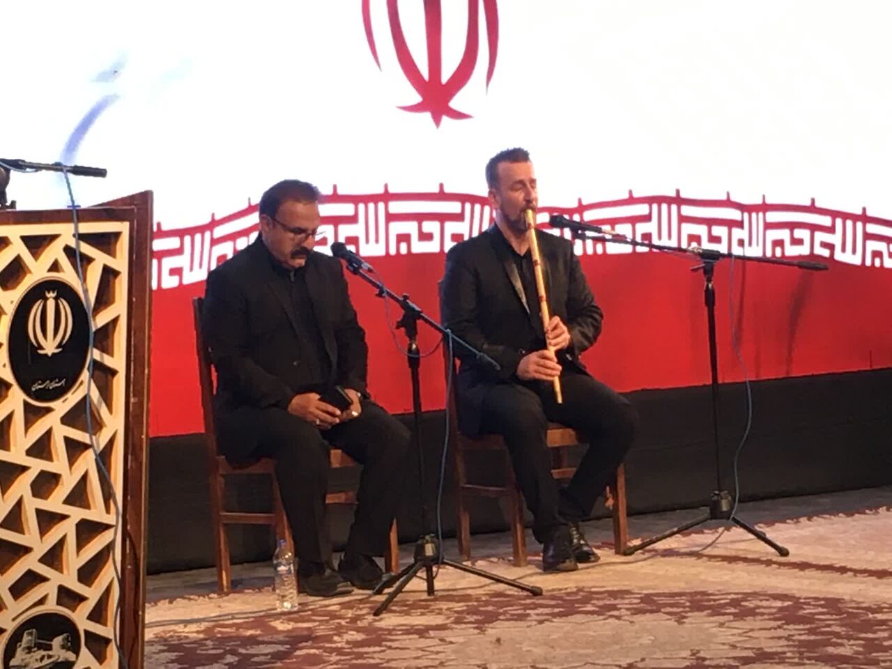 طنین اشعار حماسی در «محفل شعر مقاومت»؛ یادبود آزادسازی خرمشهر در خرمآباد