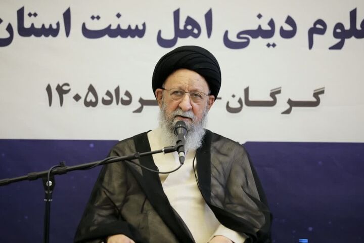 علما باید دین را با زبان قابل فهم برای جوانان تبیین کنند