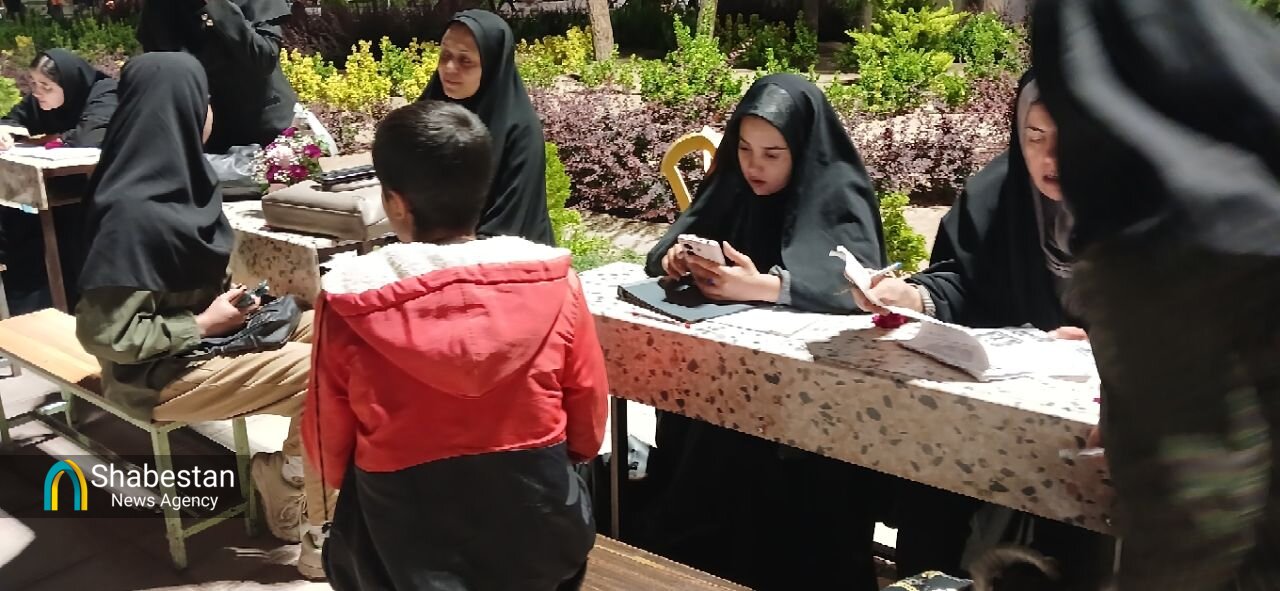 برپایی موکب «زنگ رفع اشکال» در بیرجند با مشارکت خودجوش معلمان