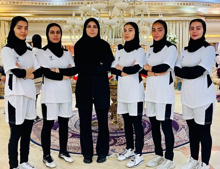 دعوت از ۶ بانوی هاکی باز اراکی به تیم ملی