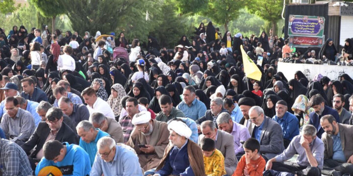 یاسوج در آغوش معنویت؛ مراسم دعای عرفه، نماد وحدت و همدلی مردم