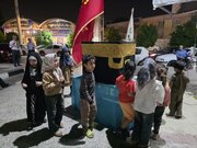 طواف نمادین تا مشق عشق به وطن؛ کودکان شیرازی در موکب مسجد امتیاز نو خوش درخشیدند