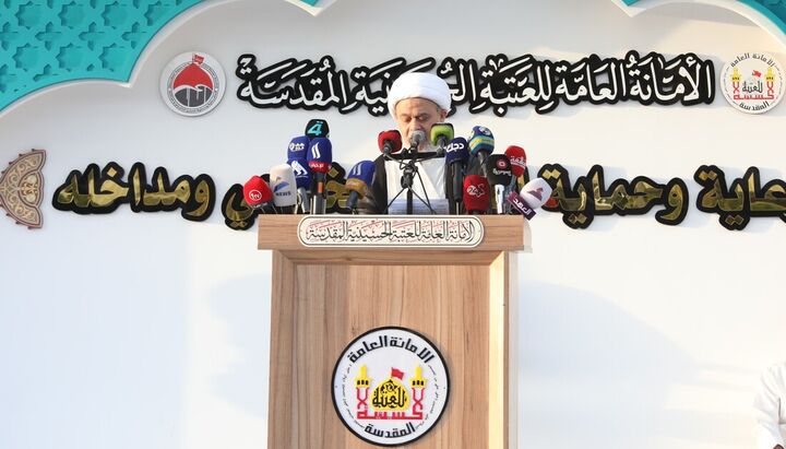 خطیب نماز عید در کربلا: صبر و فداکاری مردم، مایه افتخار جهانی است
