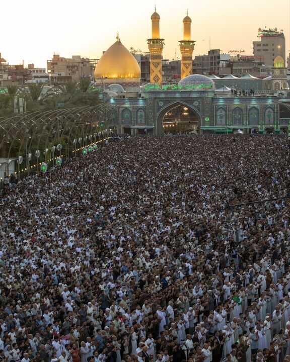اقامه نماز عید قربان در آستان‌‎های مقدس امام حسین و حضرت عباس(علیهما السلام)