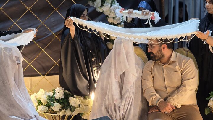 آغاز زندگی مشترک دو زوج جوان در هشتاد و هفتمین شبِ خدمت رضوی در زاهدان