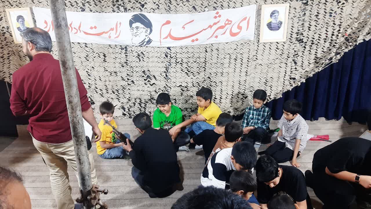 جهاد فرهنگی در کانون امام خامنهای؛ از برپایی موکب در میدان مادر تا بافت فرش برای عتبات