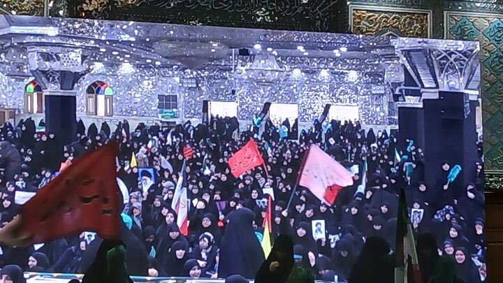 فرماندهان شیعه، همواره خود در وسط میدان و معرکه خطر بوده‌اند/ خون رهبر شهید با هیچ انتقامی جبران نمی‌شود