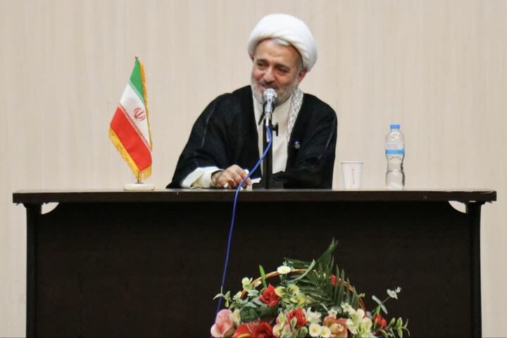 ولایت‌محوری مأموریت اصلی هیئت‌های مذهبی؛ مداحان از آفت شهرت‌طلبی دوری کنند