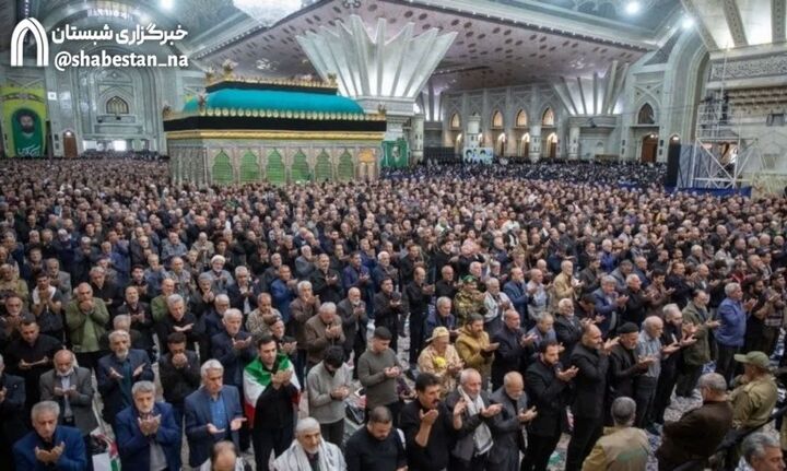اقامه نماز جمعه تهران در مرقد مطهر امام خمینی(ره)