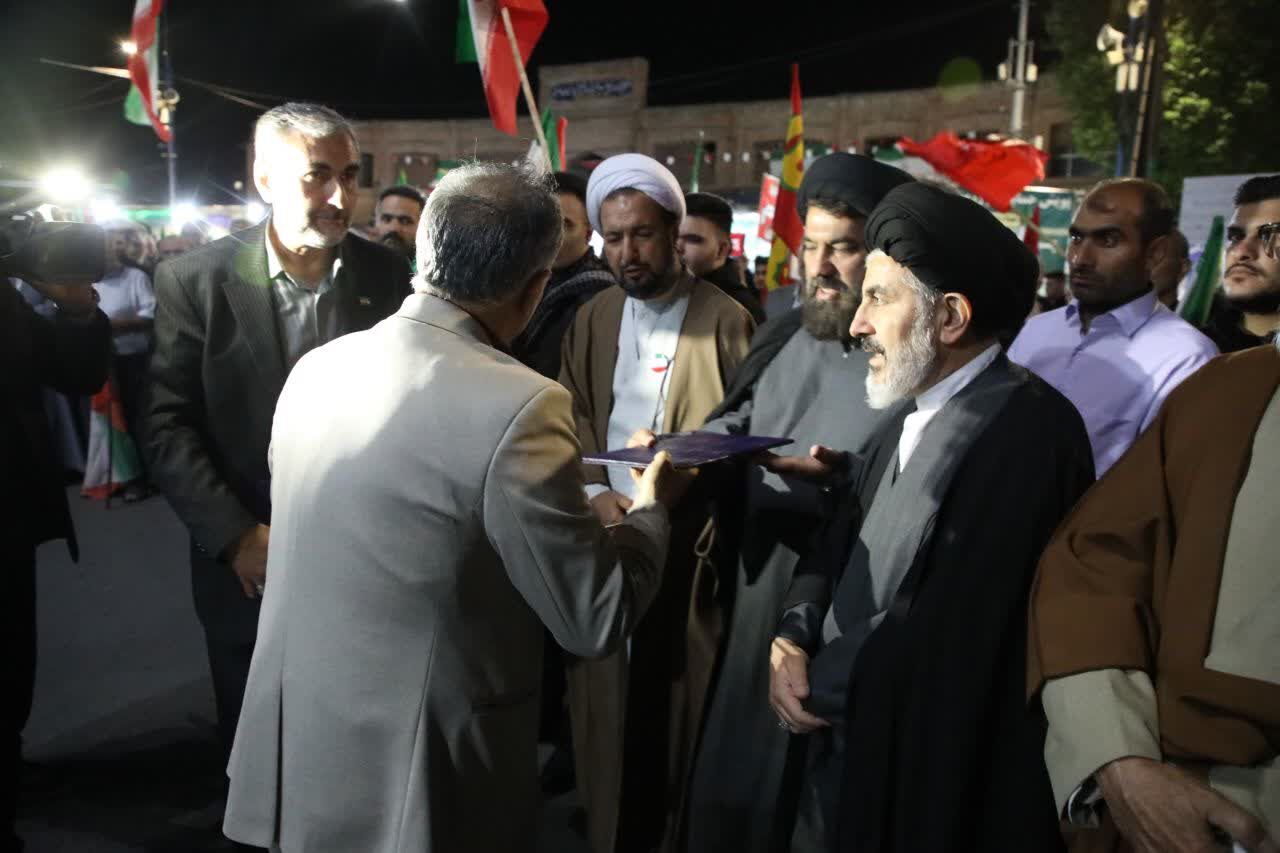 نوزدهمین جشنواره بین‌المللی شعر ترکی رضوی به ایستگاه پایان رسید/ارسال ۲۹۳ شعر به دبیرخانه