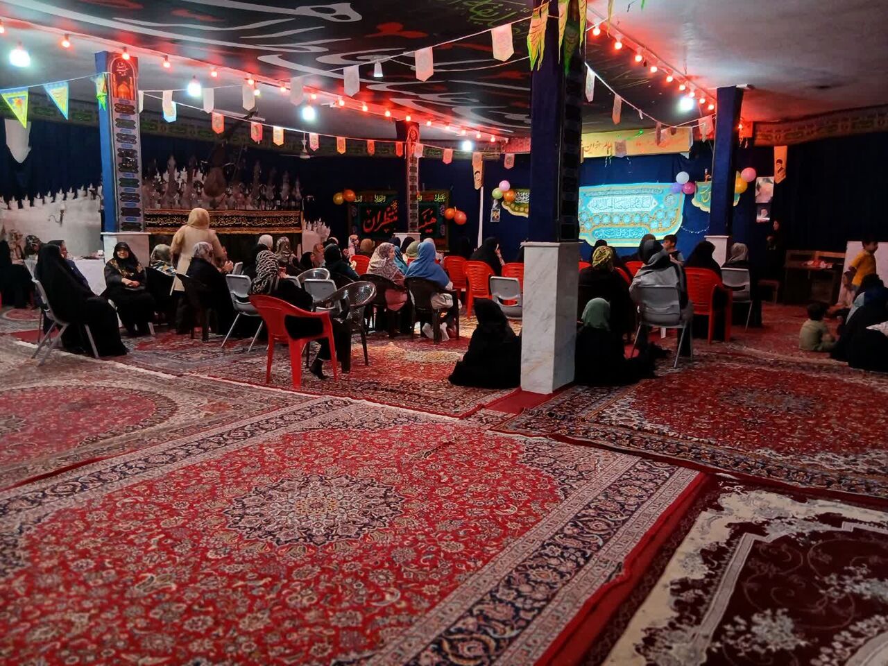 جشن ولادت امام هادی(ع) و عید غدیر؛ پیوند نسل‌ها در آیین «دورهمی مادر و دختری» مسجدالنبی(ص) اراک