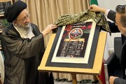 پوستر پنجمین جشنواره ملی عکس «نگاه سرخ» در گرگان رونمایی شد