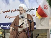 بازخوانی اندیشه‌های امام راحل در محفل مسجد جامع سنندج