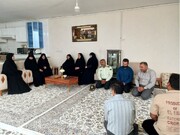 دیدار کادر حوزه‌های علمیه خواهران با خانواده شهدای جنگ رمضان