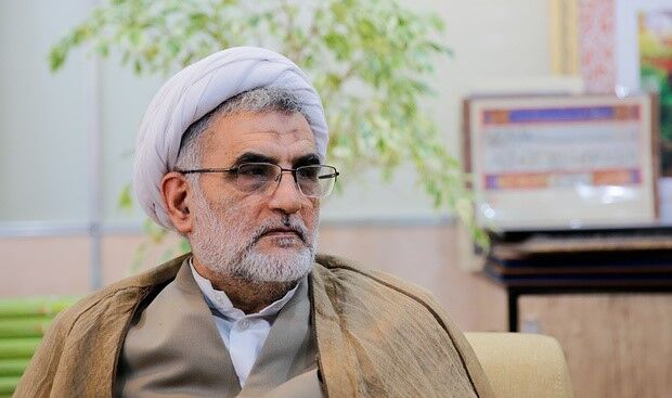 امام خمینی مسجد را پایگاه تربیت نیروهای انقلابی و آگاه می‌دانست/ائمه جماعات باید به‌روز شوند