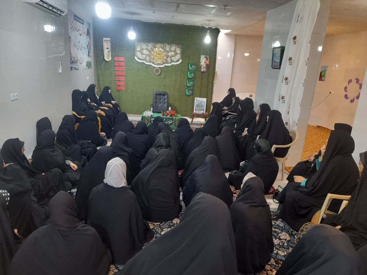 دورهمی غدیری فعالان قرآنی موسسه ملاسکینه نوش آباد آران و بیدگل برگزار شد