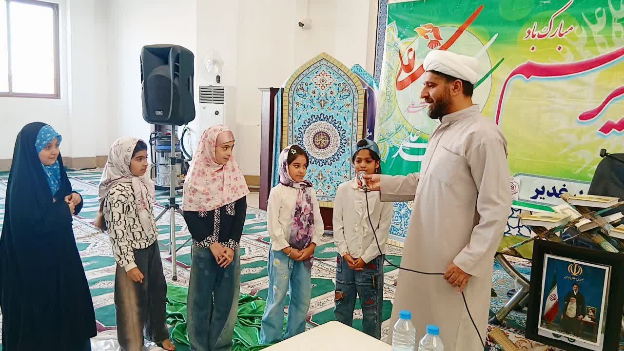 طنین «من کنت مولاه» در حرم احمد بن اسحاق(ره)؛ تجلی عشق و ارادت به امیرالمؤمنین(ع)