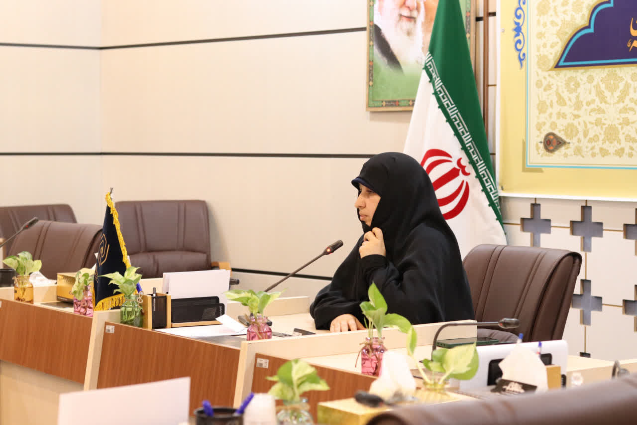 نمایشگاه «بانوی ایرانی» در حوزه علمیه خواهران افتتاح شد