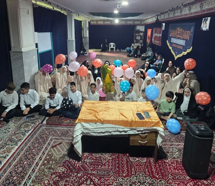 گروه سرود «نغمه های ملکوت» مسجد امام علی(ع) یکسالگی خود را جشن گرفت