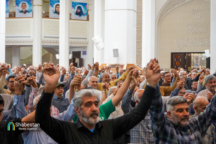 برادری در سایه غدیر؛ عقد اخوت زائران حرم شاهچراغ(ع)