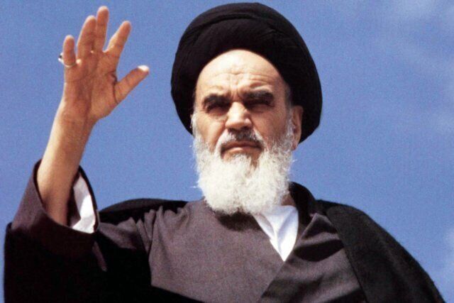 اندیشه وحدت‌آفرین امام خمینی(ره) عامل شکل‌گیری انسجام ملی است