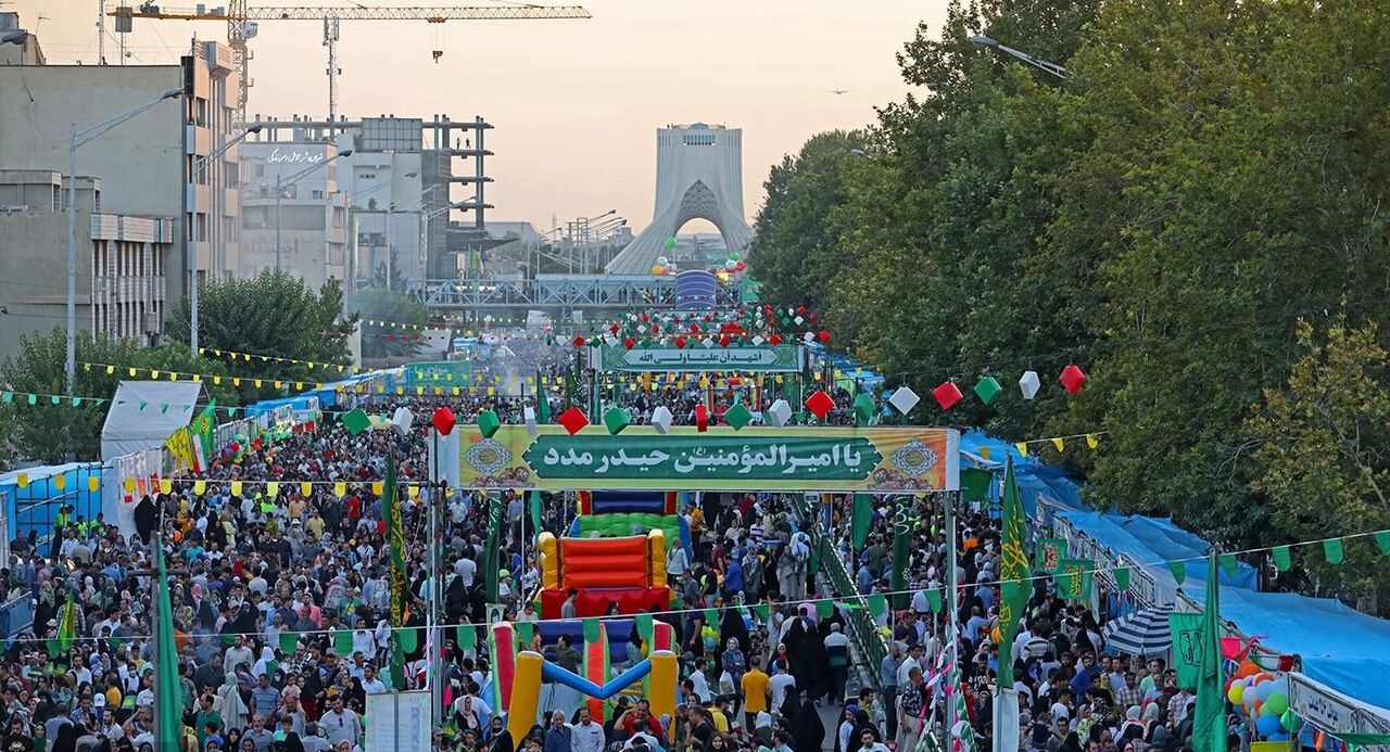 میهمانی ۱۰ کیلومتری غدیر؛ یک شهر نشسته بر خوان ولایت علوی