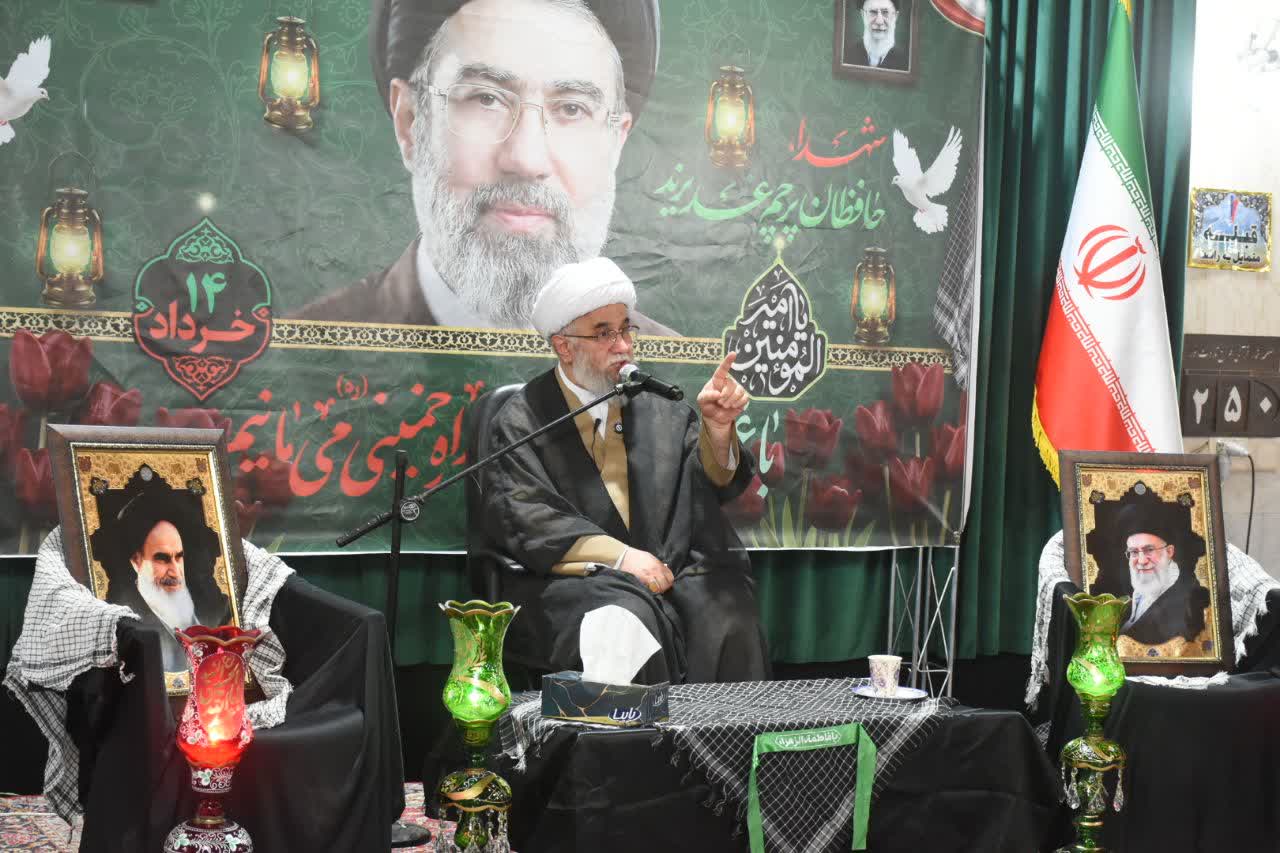 امام خمینی(ره) اسلام غدیری را احیا کرد