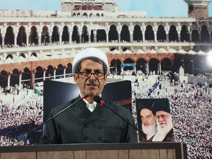 امام خمینی عزت نفس را به مستضعفان جهان بازگرداند 
