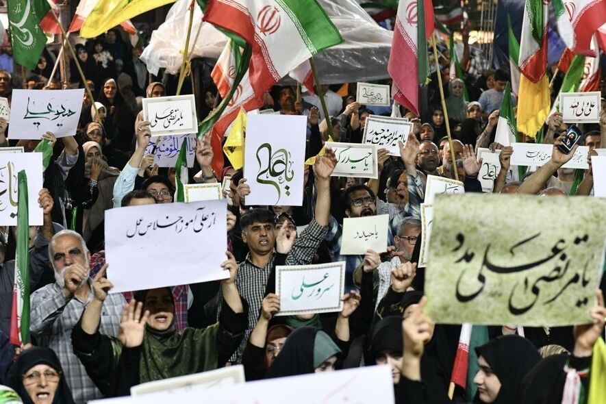 نام امیرالمؤمنین(ع) به دستان ۵۰ خوشنویس گلستانی در گرگان ماندگار شد