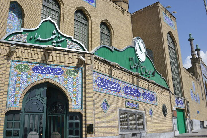 الگوی موفق مسجد مردم‌پایه در سعادت‌آباد؛ مسجدی که حامی ۱۰۰۰ نفر از ایتام است