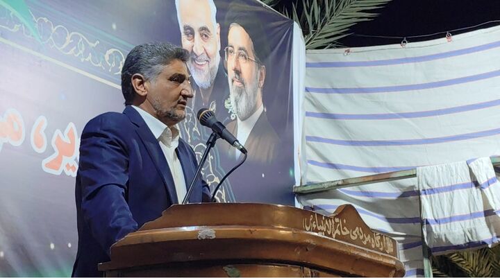 کشاورزان در خط مقدم جهاد اقتصادی هستند