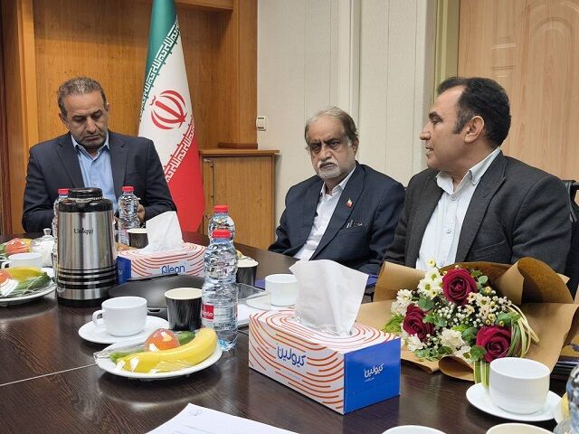 تجلیل مطبوعات و رسانه‌های هرمزگان از روابط‌عمومی صنعت برق؛ روایت آرامش در روزهای بحران