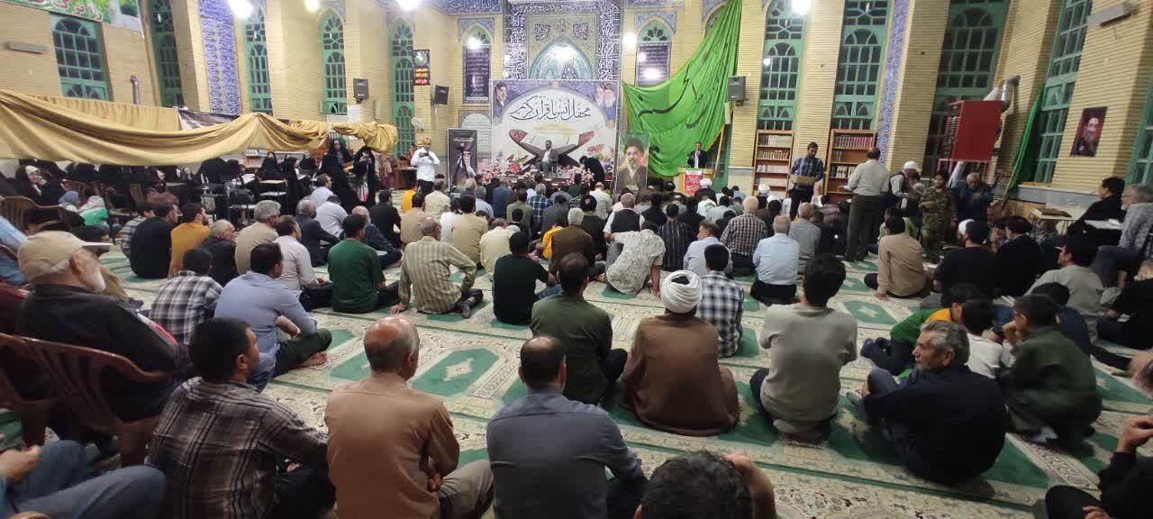 محفل انس با قرآن در مسجد الزهرا(س) نطنز برگزار شد