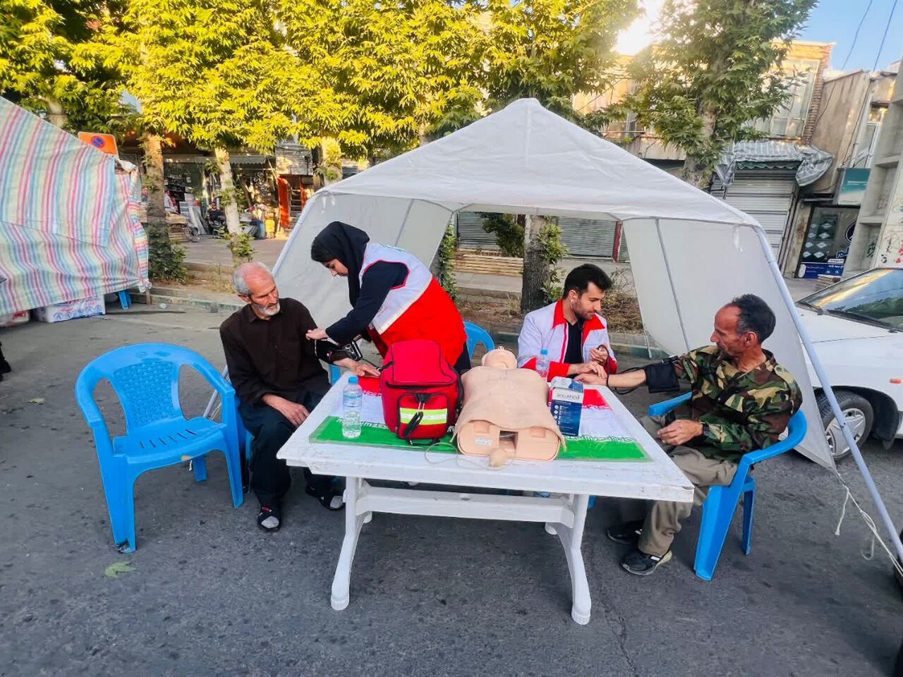 خدمت‌رسانی داوطلبانه هلال‌احمر کردستان به بیش از سه هزار نفر در دهه ولایت