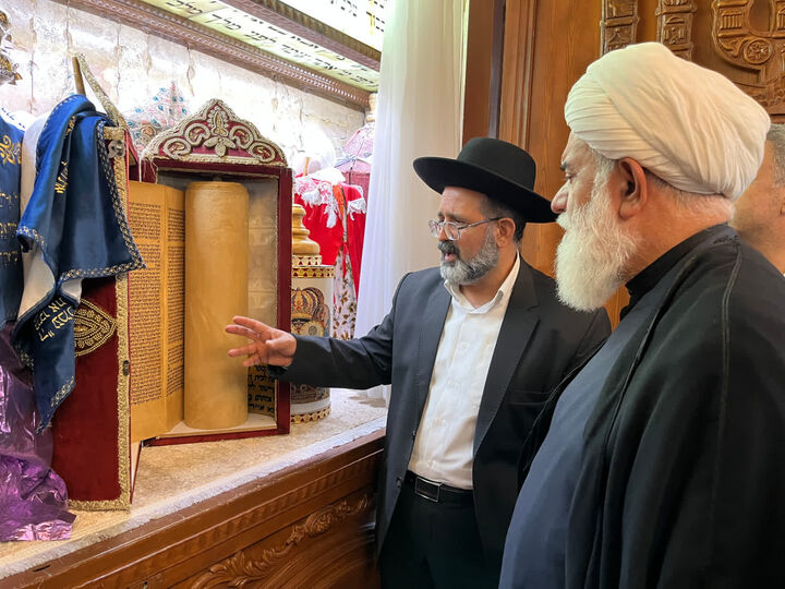 رژیم صهیونیستی مسجد و کنیسه را ویران می‌کند؛ جمهوری اسلامی کنیسه می‌سازد