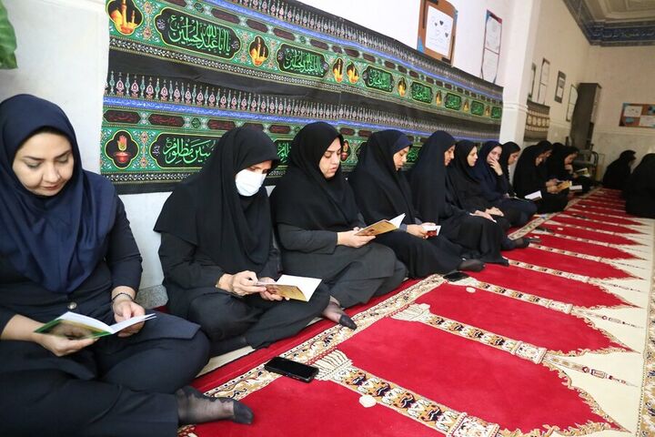 برگزاری مراسم عزاداری دهه اول محرم ویژه بانوان در حسینیه مسجد النبی(ص) طاق‌بستان