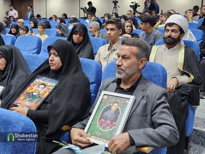 یادواره شهدای جنگ رمضان در سنندج؛ تجلی وحدت، ایثار و وفاداری مردم کردستان به انقلاب اسلامی