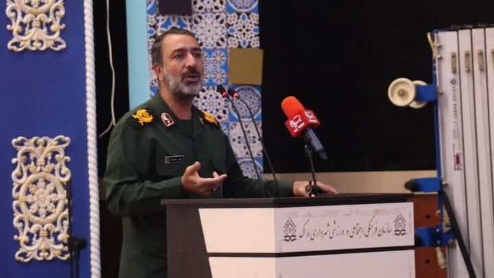 معلمان جهادگر سرمایه‌های بی‌بدیل انقلاب هستند