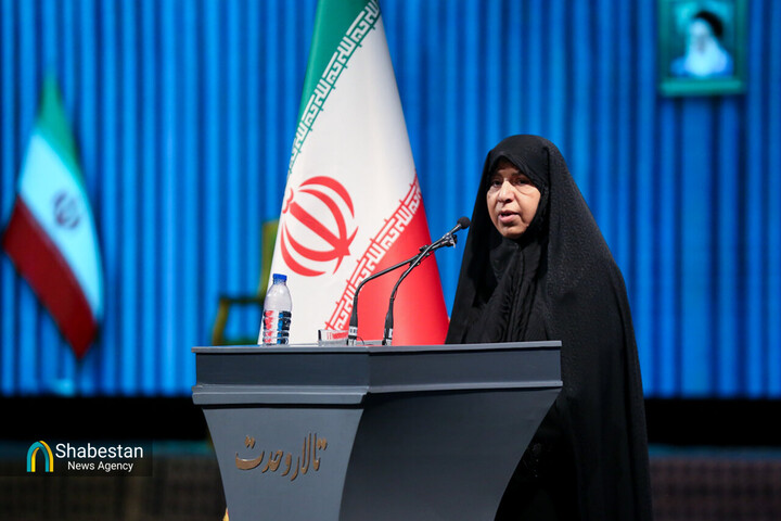 وحید دستجردی: نگاه فقهی رهبر شهید حامی حضور زنان در مناصب بالای نظام است