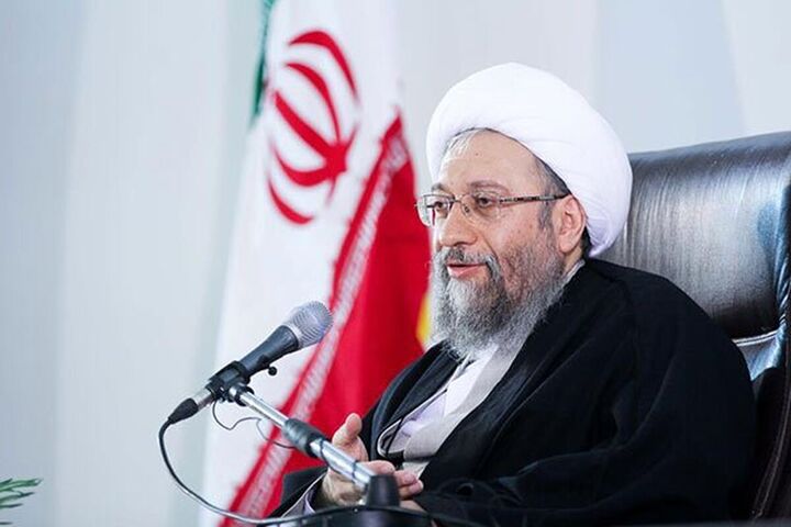 ملت شریف ایران بیش از ۱۰۰ روز پرچم ایستادگی را در آوردگاه حق‌طلبی برافراشته نگاه داشت