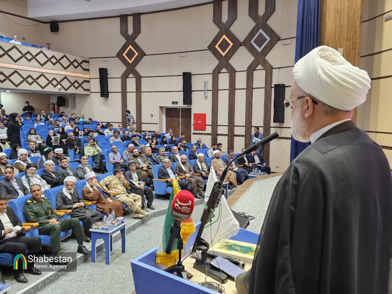 یادواره شهدای جنگ رمضان در سنندج؛ تجلی وحدت، ایثار و وفاداری مردم کردستان به انقلاب اسلامی