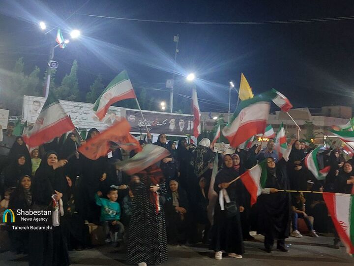 خیابان در تسخیر شعار "حیدر، حیدر" کرمانی‌ها به پاسداشت عید مباهله