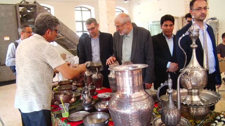نمایشگاه "۱۰۰۰ میدان ۱۰۰۰ بازار" به رونق شهر زنجان کمک می‌کند
