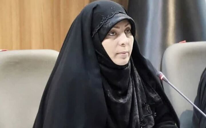 خانواده؛ دژ استوار مقاومت و بانوان پرچم سربلندی ایران هستند