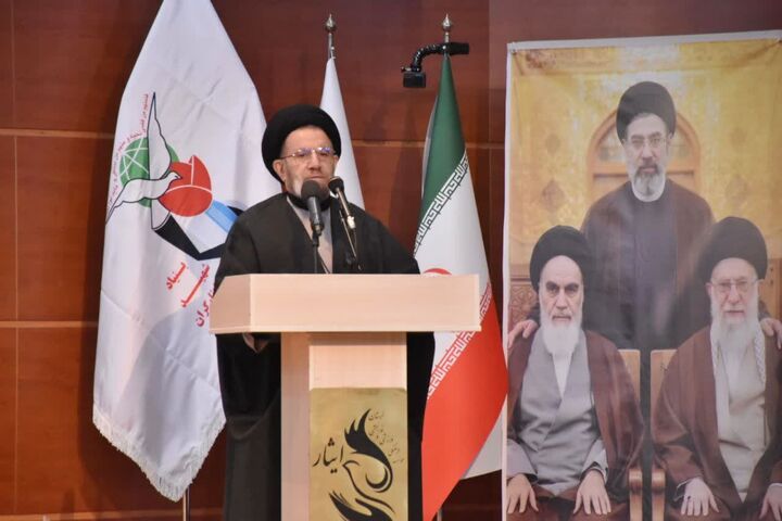برگزاری یادواره‌های شهدا موجب انسجام ملی و تقویت روحیه پایداری در جامعه می‌شود
